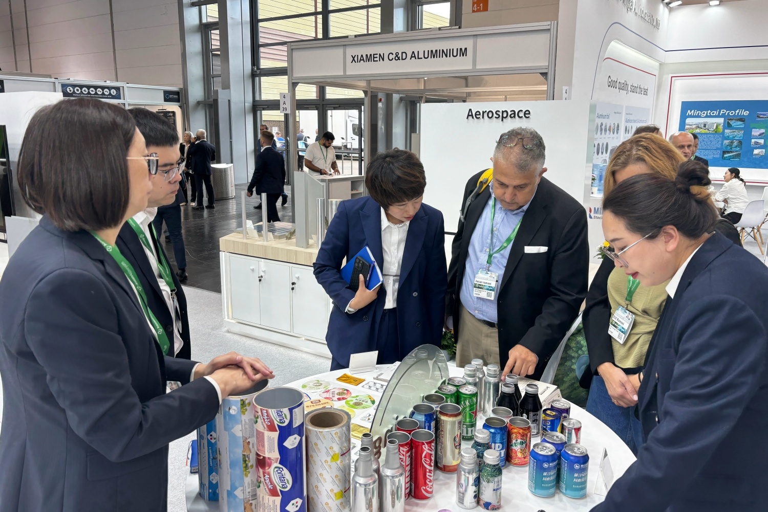 九游app：南山鋁業(yè)閃耀亮相2024德國(guó)鋁工業(yè)展覽會(huì)(圖4)