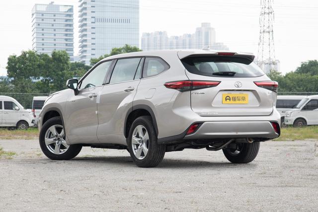 九游官網入口：廣汽豐田漢蘭達實測續航12892公里油耗6升高品質家用SUV(圖4)