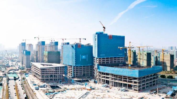 主體封頂!南部新城重磅綜合體預計2024年竣工