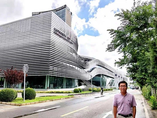 九游app：建筑幕墻設計師：為建筑打造靚麗的“名片”