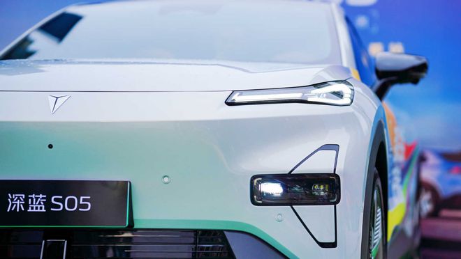 九游app：深藍S05成都上市1199萬元起產品有新意戶外好搭檔(圖5)