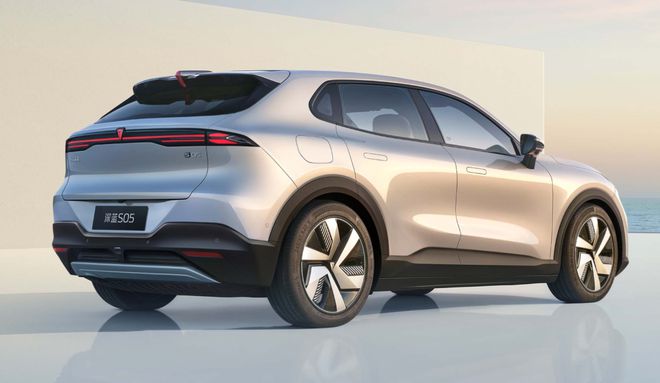 15萬的定價、30萬的配置深藍S05上市元PLUS汗流浹背了(圖12)