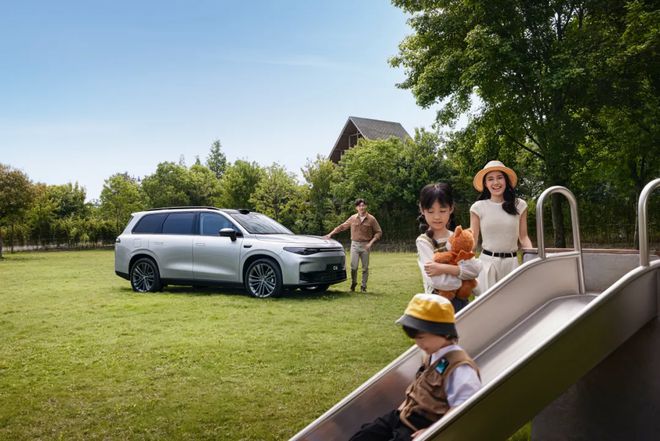 九游app：榮獲十佳車身、十佳底盤零跑C16憑何成為“六邊形戰士”？