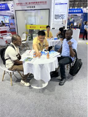 搶占全球工業(yè)鋁材高地！堅(jiān)美鋁業(yè)閃耀2024中國(guó)國(guó)際鋁工業(yè)展(圖5)