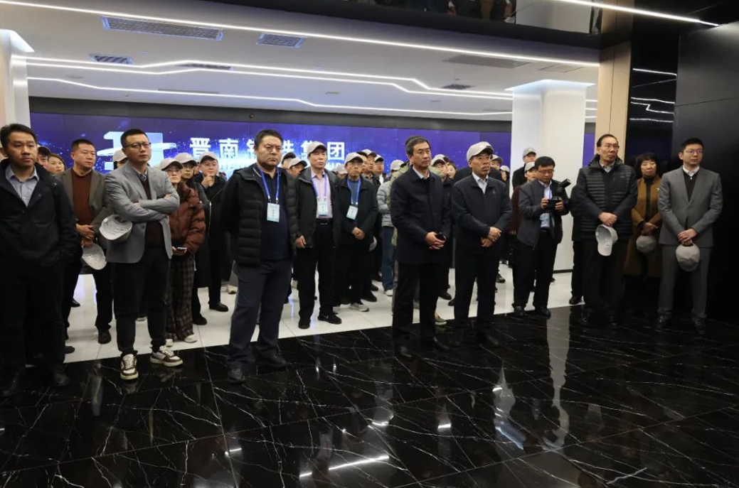 “發(fā)展型材綠色化生產(chǎn) 促進(jìn)建筑鋼結(jié)構(gòu)標(biāo)準(zhǔn)化建造”現(xiàn)場會舉行(圖3)