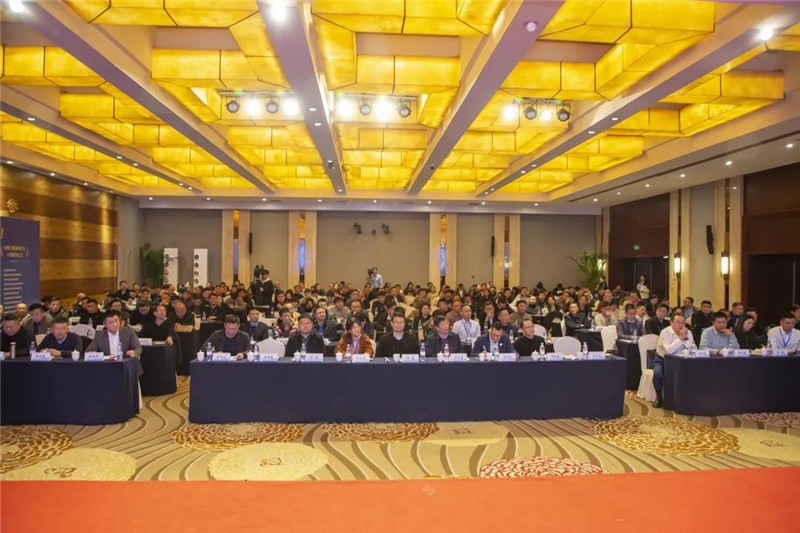 九游體育：聚行業精英 透市場趨勢 創合作機會 助產業發展——2024年度中原鋁型材上下游產業年會及門窗幕墻行業交流會順利