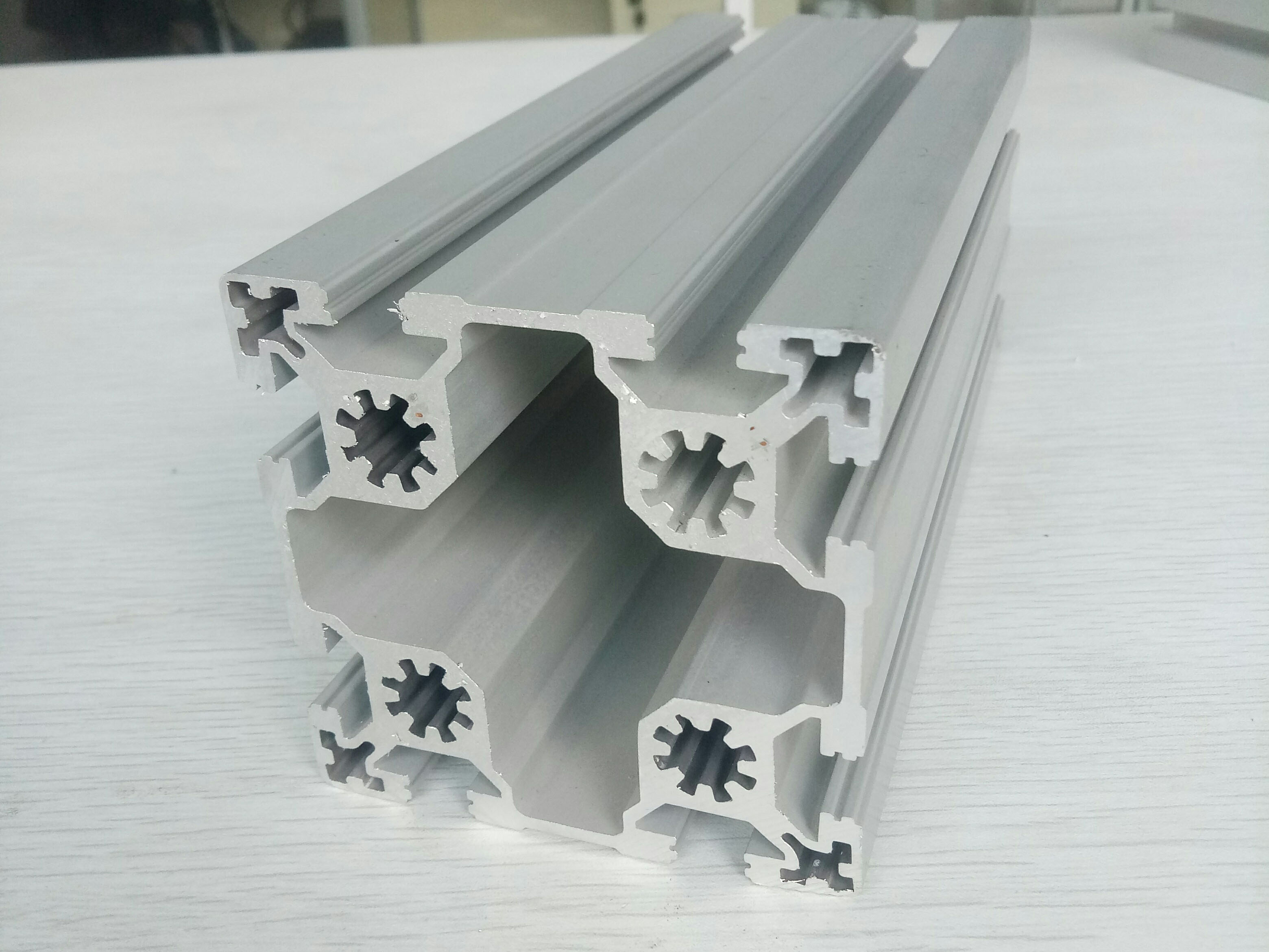 新申鋁業取得基于機器視覺的鋁型材料精準切割方法及系統專利