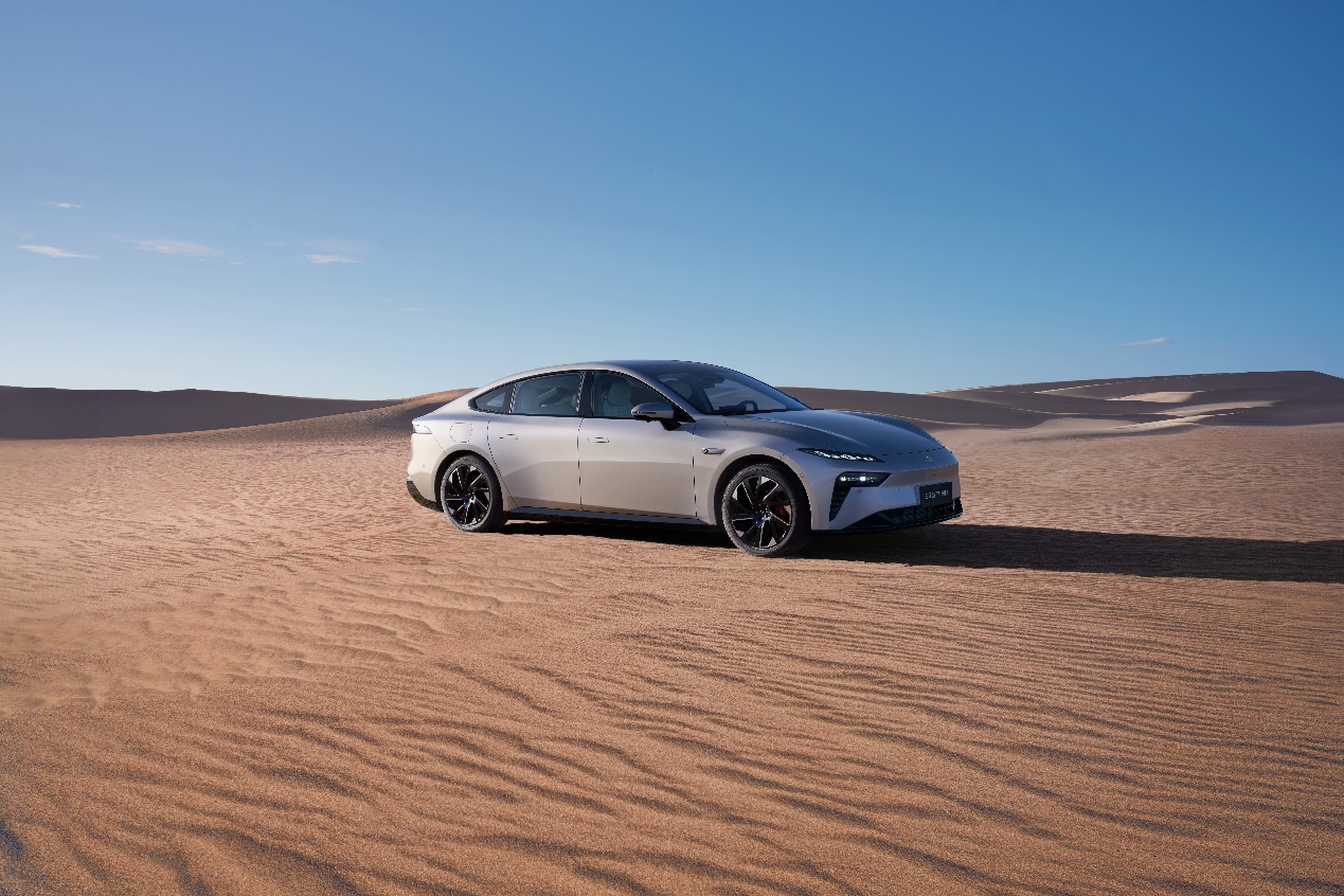 九游體育：新能源車市廝殺白熱化！10-15萬(wàn)級(jí)家轎如何用安全撕開(kāi)血路？(圖3)