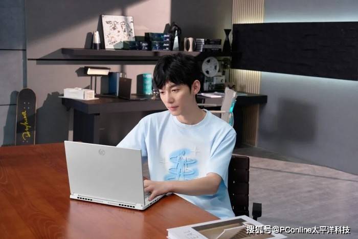 天選之作！華碩兩款高性能高顏值筆記本讓你創作游戲兩不誤(圖2)