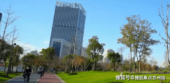 九游體育：龍珠公寓售樓處│龍珠公寓瓏悅濱江 (營(yíng)銷中心) 官網(wǎng) - 2025 銷售中心 (售樓處)- 樓盤歡迎您 價(jià)格  戶型  地址環(huán)境配套交房時(shí)間電話(圖2)