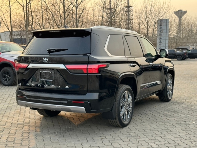 2024款豐田紅杉 35T 混動 Capstone頂點 本家現車優惠8萬(圖4)