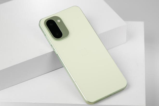 一加 Ace 6T評測：游戲續(xù)航雙管齊下 性能旗艦不必妥協(xié)！(圖4)