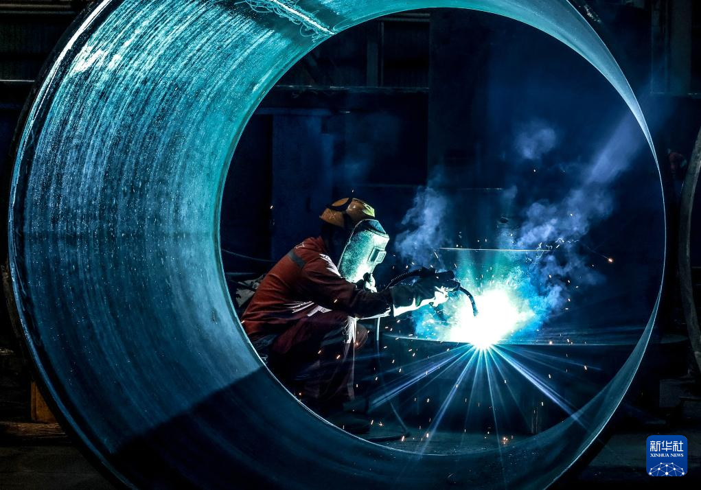 奮力沖刺“全年紅”