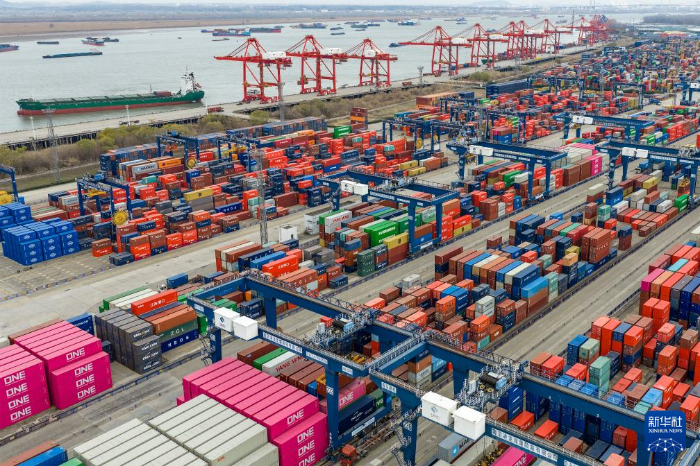 奮力沖刺“全年紅”(圖3)