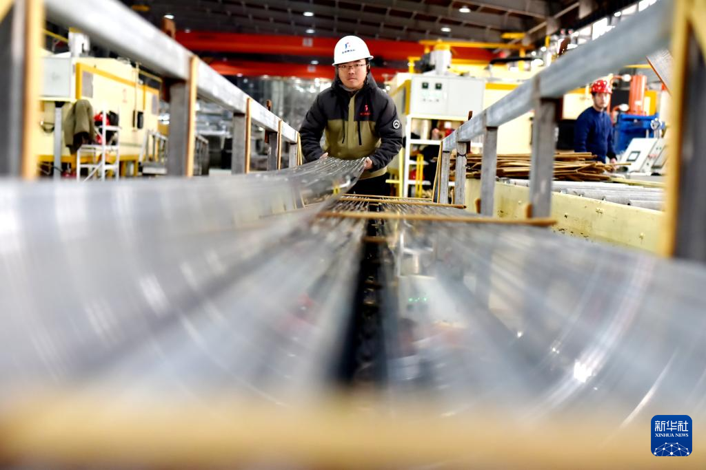 奮力沖刺“全年紅”(圖8)