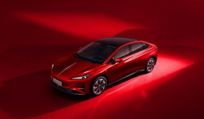 守護(hù)每一程！2025年不容錯(cuò)過的國產(chǎn)高安全性能純電轎車推薦(圖2)