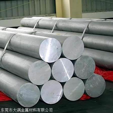 九游體育：2025年建議買的5款登山杖（建議收藏）