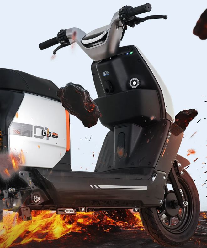 九游體育：金屬車身、小包造型！小刀發布新國標電動車還要什么九號、小牛(圖4)