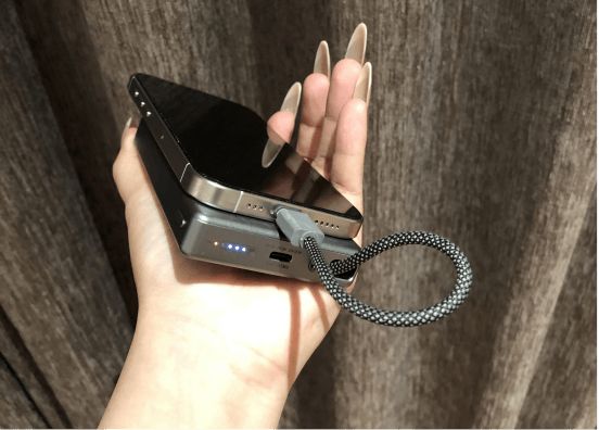 還在擔(dān)心充電寶傷手機(jī)電池嗎？這5款充電寶通勤旅行沒電焦慮！(圖5)