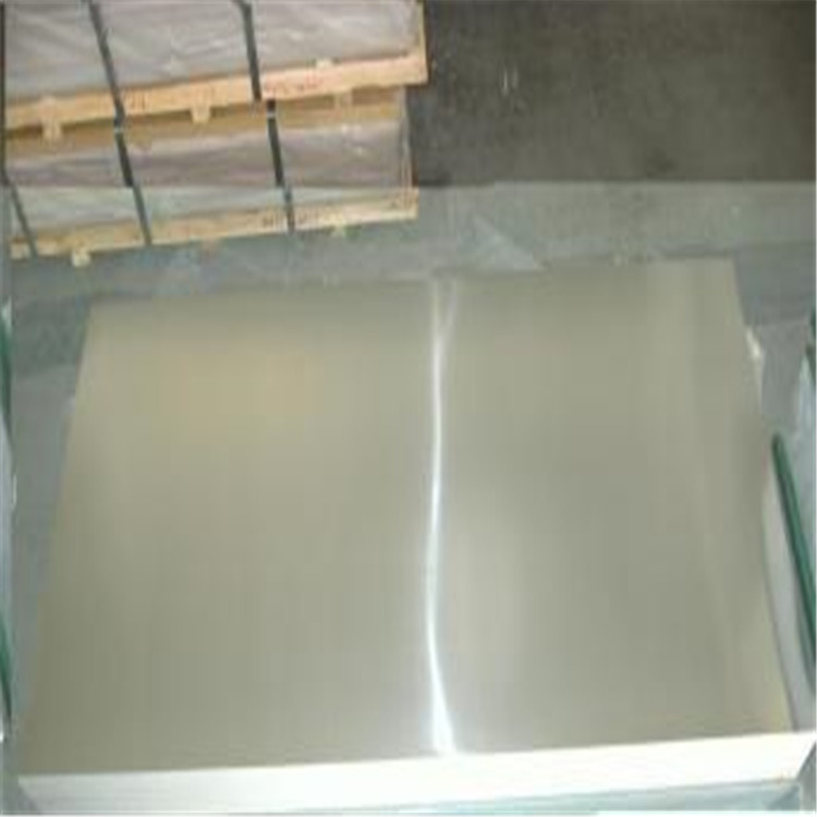 中國AI調用量首超美國；2026年中國手機市場迎全面普漲